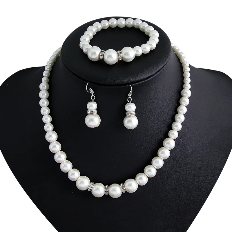 

Classic New Explosive Imitation Pearl Necklace Earring Set Deep V Clavicle Pearl Necklace Bracelet Earring Set