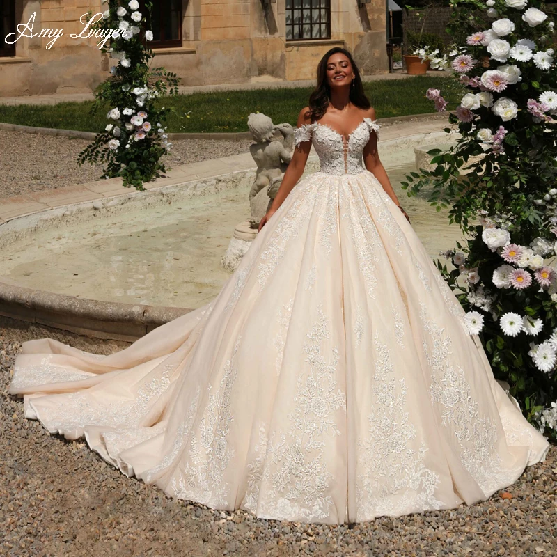 

Exquisite Appliques Court Train Ball Gown Wedding Dress 2023 Sexy Off Shoulder Beading Sweetheart Princess Bridal Gown Customize