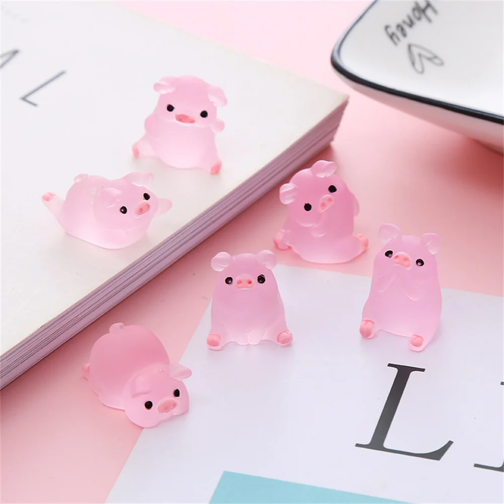 

5pcs Glow In The Dark Mini Pink Pig Miniatures Figurines Kawaii Resin Pig Crafts Home Decoration Animal Doll Toy Statue Figurine