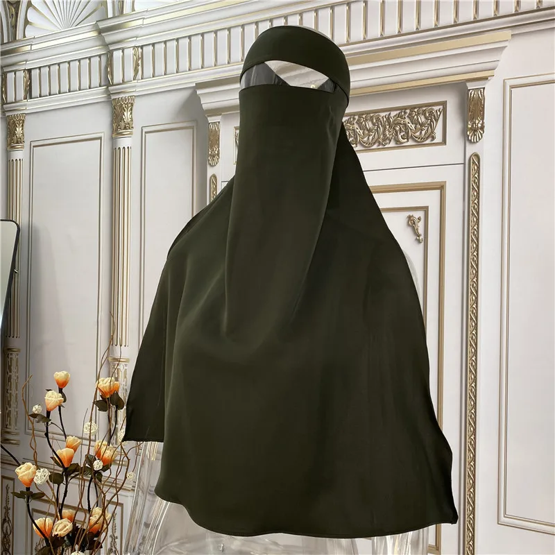 Мусульманские комплекты. Мусульманка с банданой. Kashkha платки Дубайские. Kashkha Design.