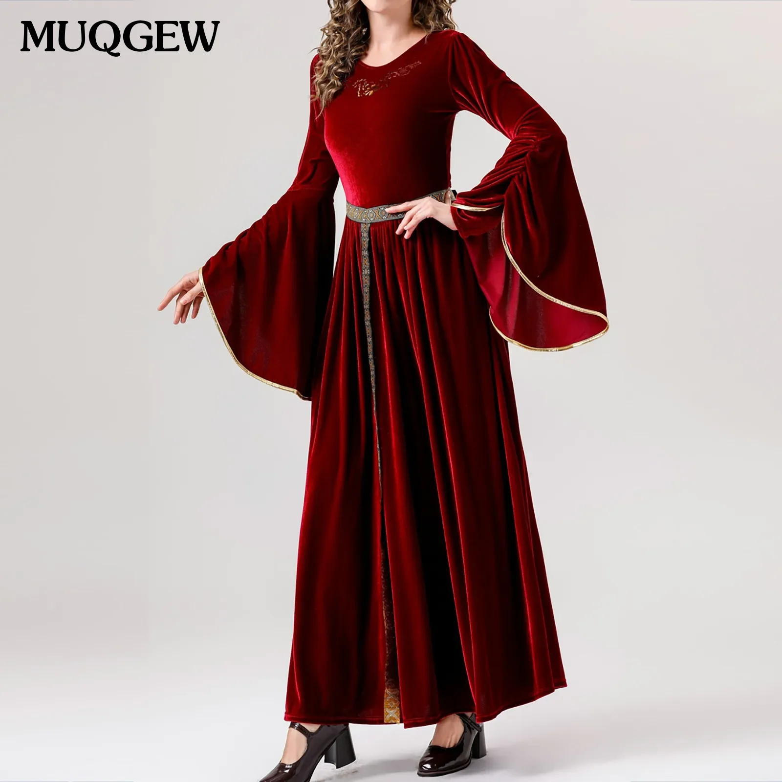 Женское бархатное платье средневекового возрождения с длинным