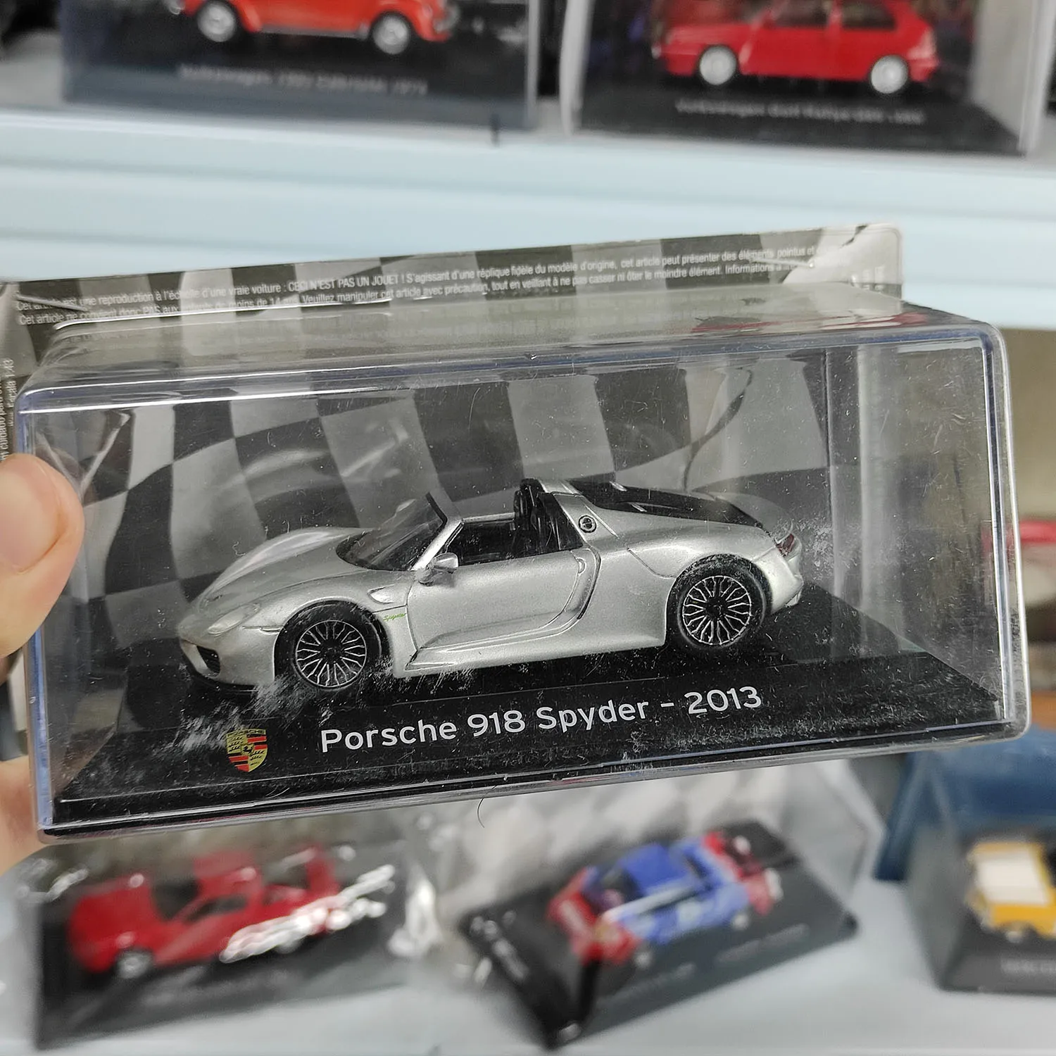 Фото Литая под давлением модель автомобиля из сплава IXO в масштабе 1:43 Porsche 918 Spyder-2013 №1