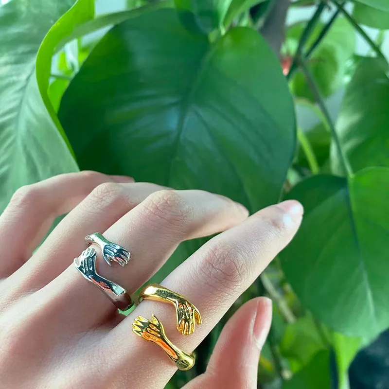 

Classic Creative Silver Color Hug Rings for Women Fashion Metal Carved Hands Open Ring Birthday Party Jewelry Gift