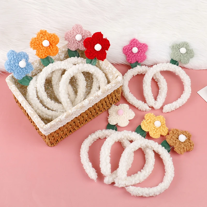 

Милые плюшевые повязки для волос с цветами и короной крабов для женщин и девочек, милые украшения для волос, повязка на голову из овечьей шер...