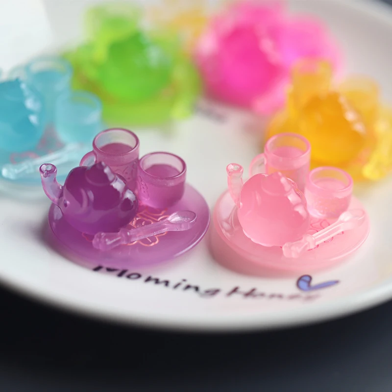 

5Pcs Glow-in-the-dark simulation three-dimensional small elephant carved teapot cup and spoon ornaments