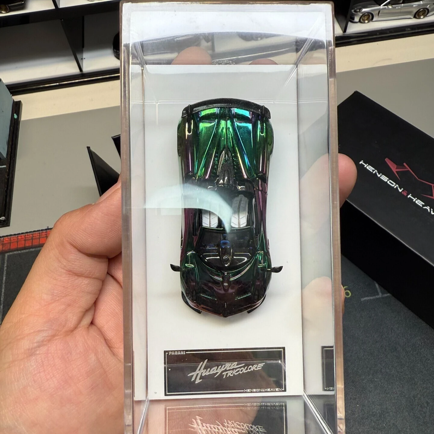 Фото Модель автомобиля Pagani Zonda из литого металла, масштаб 1:64, лимитированная серия №3