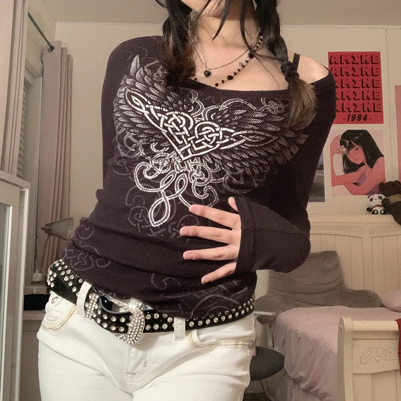 

Женская футболка с длинным рукавом, круглым вырезом и графическим принтом