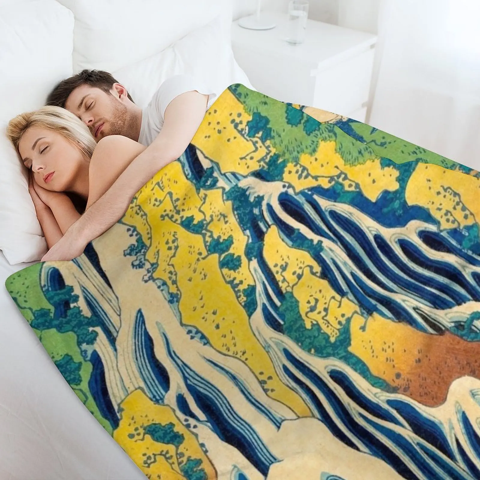 Водопад The Falling Mist at Mount Kurokami Katsushika Hokusai японское одеяло с древесными блоками и