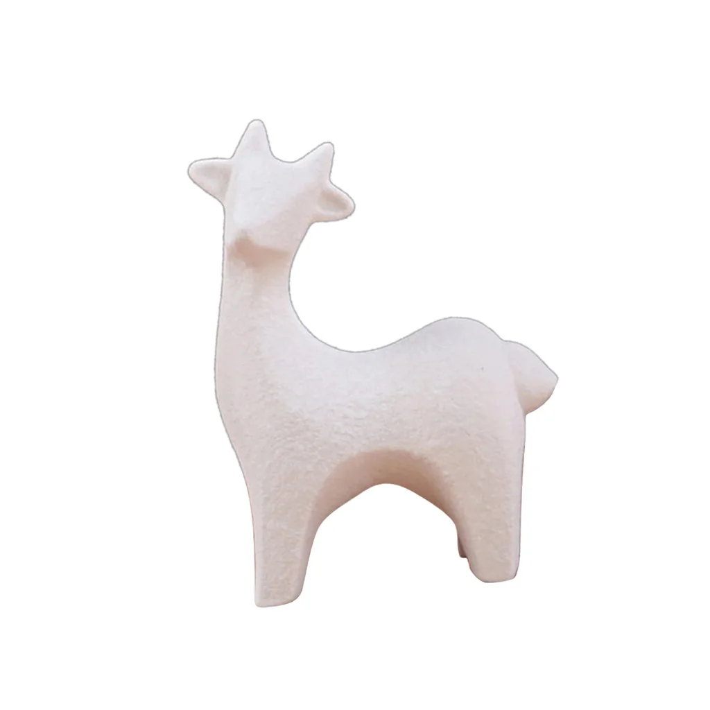 Фигурки белого оленя в шахматном порядке украшение фигурка животного стола