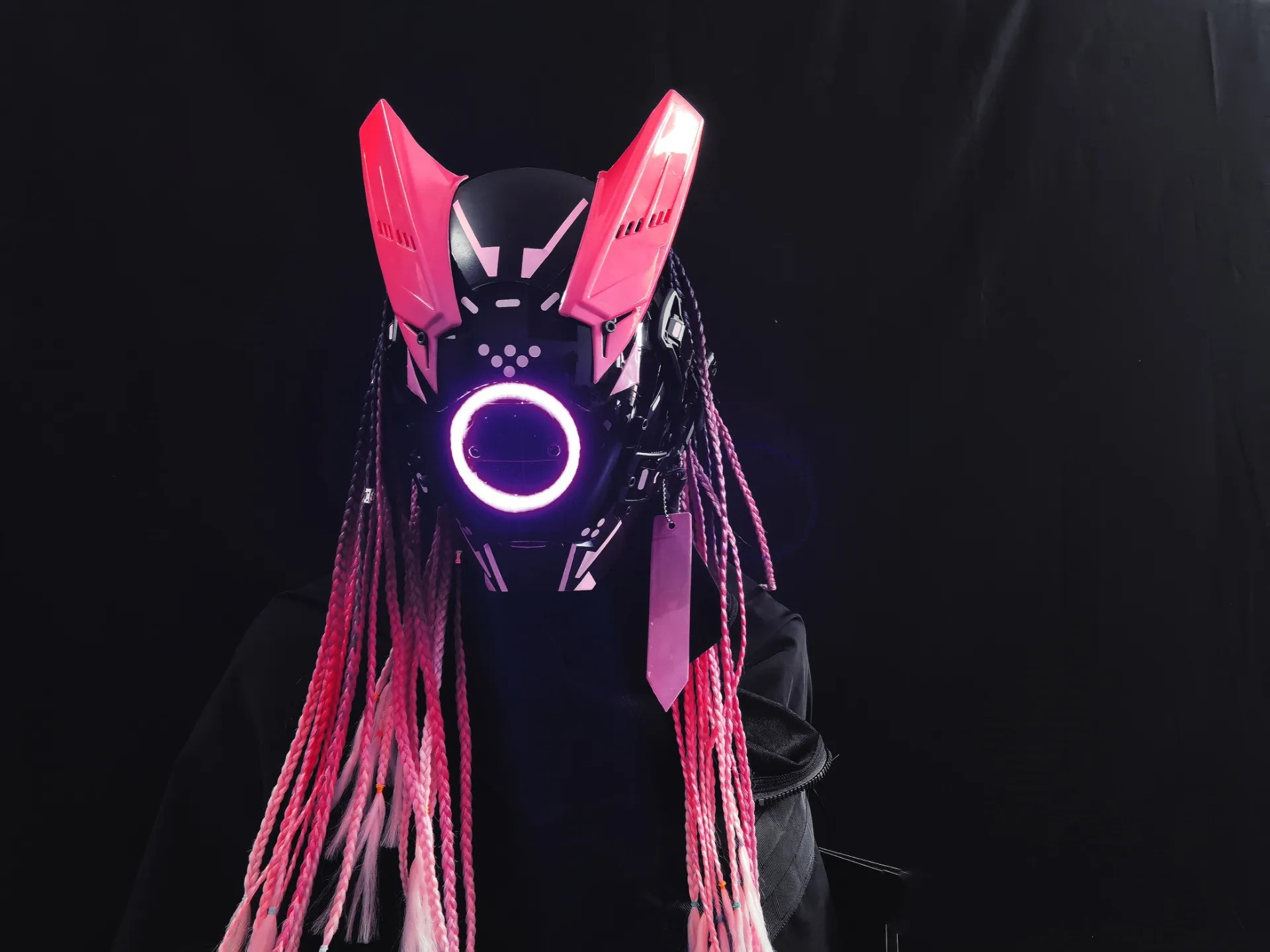 

Cyberpunk Helmet Mask, Holiday Face Mask with Light Halloween Helmet Cosplay, Cyberpunk Costume Accessory