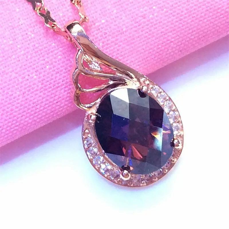 

Женское ожерелье из розового золота 585 пробы с вырезами