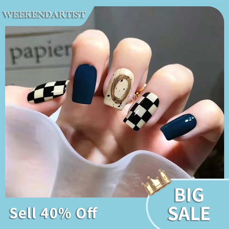 

24Pcs/Box Charming Blue Flame Short Ballet Wearable Fake Nails press on Square Head Full Cover Detachable Finished Fingernails