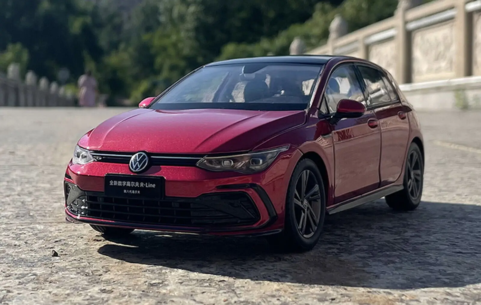 

Модель автомобиля Wlkn Golf 1/18 8-го поколения из красного литья под давлением, коллекционная игрушка, подарок, перо, масштаб 2021