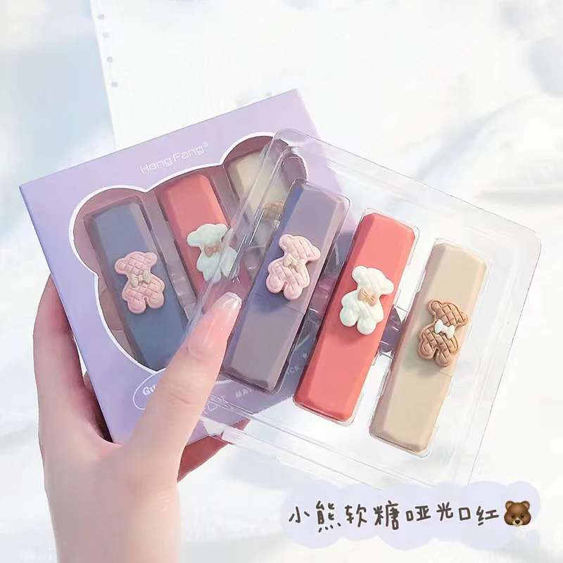 

Cute Bear Matte Lipstick 3Pcs Makeup Set Smooth Long Lasting Velvet Pigmented Rich Color Lipstick Cosmetics For Women For Girls