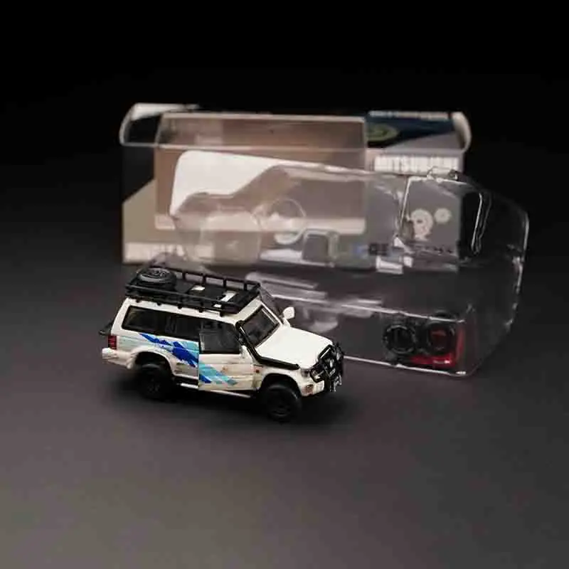 Модель мини-автомобиля Pajero Forest Edition 1:64 дюйма металлическая литой под давлением