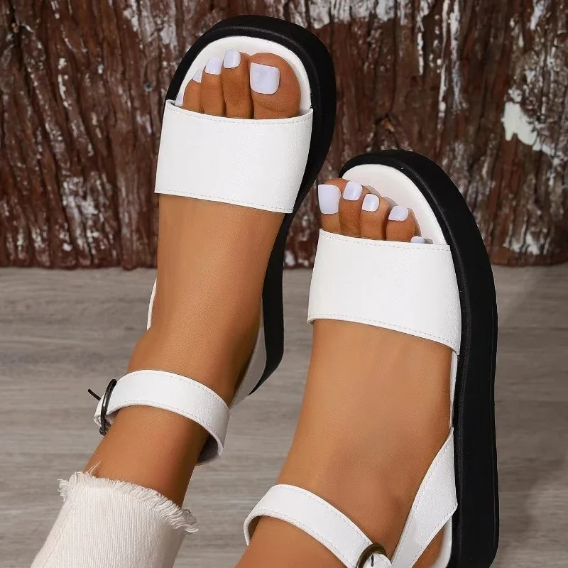 Сандалии женские кожаные на квадратном каблуке босоножки с ремешками и открытым