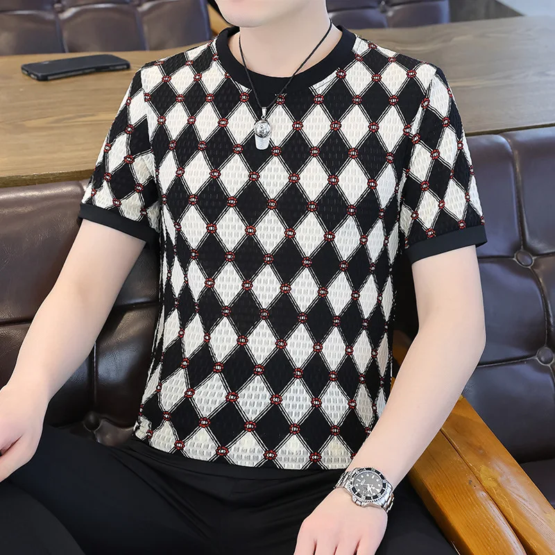 

Summer New Mens Diamond Plaid Printed Graphic T Shirts Trendyol Y2K Vintage Slim Fit Short Sleeve O Collared Tee Shirt Homme