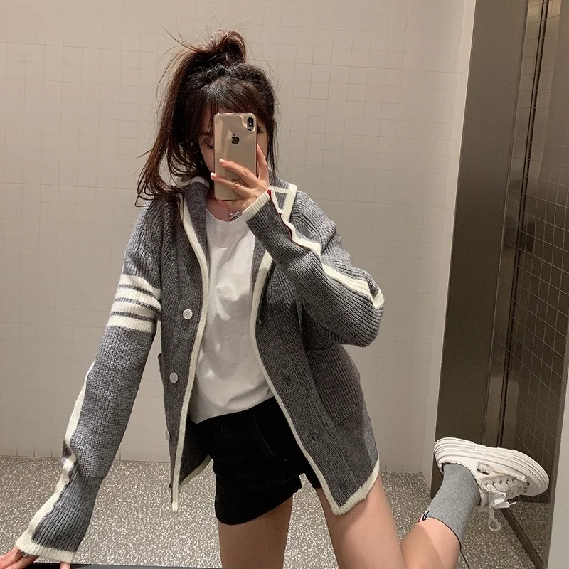 

spring 2023 Womens Cardigan Sweater Street Oversized Knitted Pullover Casual Hip Hop Couple Jumper Harajuku V-neck Cardigan