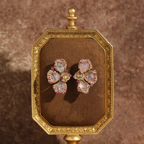 Серьги-гвоздики LOVE GREEN LIVE GREEN с кристаллами