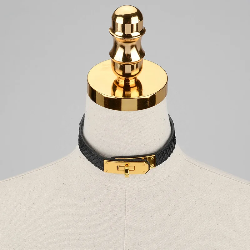 

2022 New Fashion Choker Round Lock Rivets Black Goth Punk Gothic Choker Necklace for Women Hip Hop Bondage Cosplay