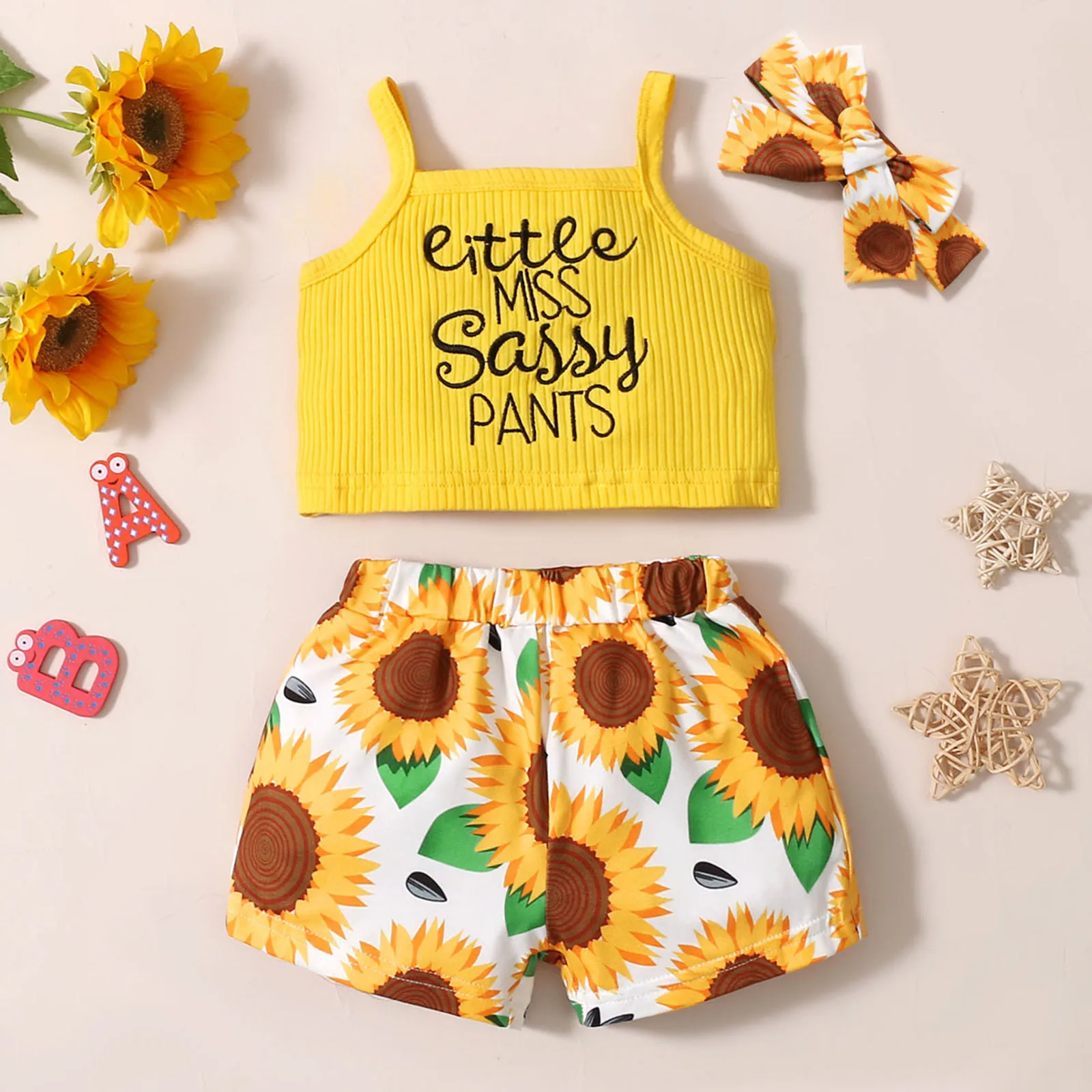 

Toddler Baby Girls Outfit Set Letter Suspender Tops Sunflower Shorts Headbands Baby Costumes Summer Fashion Kids Clothes Girls
