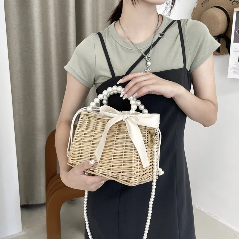 Bohemian Wicker Woven Straw Bags Luxury Pearls Handle Rattan Basket Bag Women Handbag Shoulder Crossbody Bag Boho Beach Bags New