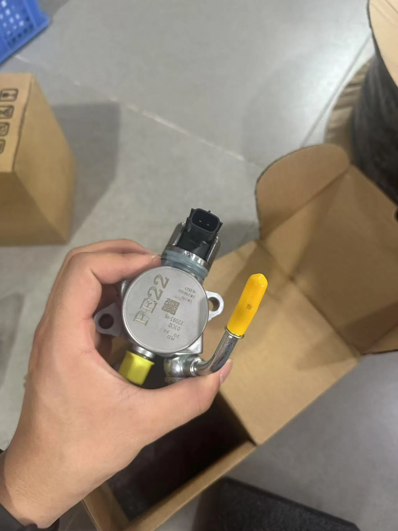 

PE22203F0 Топливный насос высокого давления для Mazda 3 2014-2018 CX-3 2.0L L4