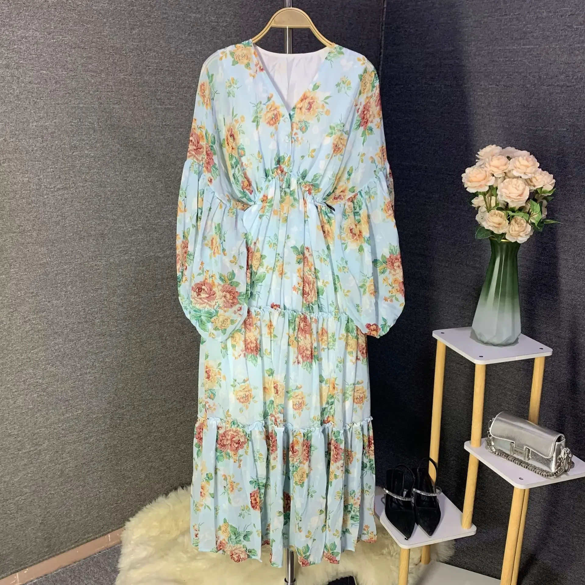 Elegant High-Waisted Slimming Dress For Women New Fall Vintage V-Neck Lantern Sleeve Long With Ruffle Edge And Scattered F