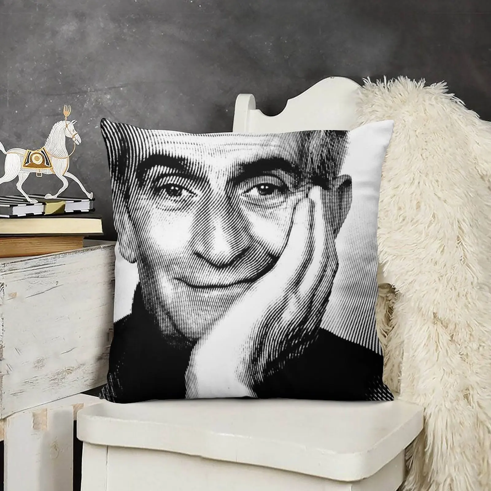 Черно-белый портрет (Linocut) Louis de Funès декоративная подушка декоративные подушки