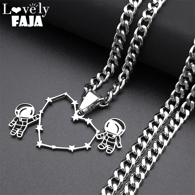 

Love Heart Star Space Astronaut Pendant Necklace for Women Men Stainless Steel Silver Color Spaceman Necklaces Jewelry N8508S03