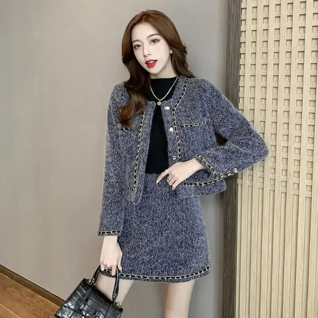 

Women 2022 Spring Autumn Fashion Suits Female Mink Velvet Short Jackets + High Waist Mini Skirts Ladies Two Piece Sets R300