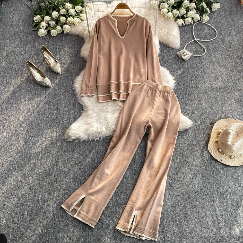 Женский корейский трикотаж нестандартной формы свитер + широкие брюки с разрезом