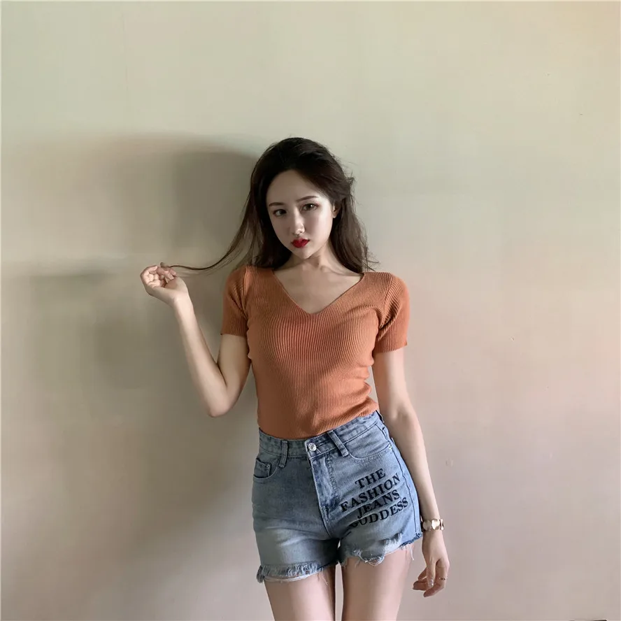 

Solid Color Short Sleeve Versatile V-Neck Summer T-Shirt grey