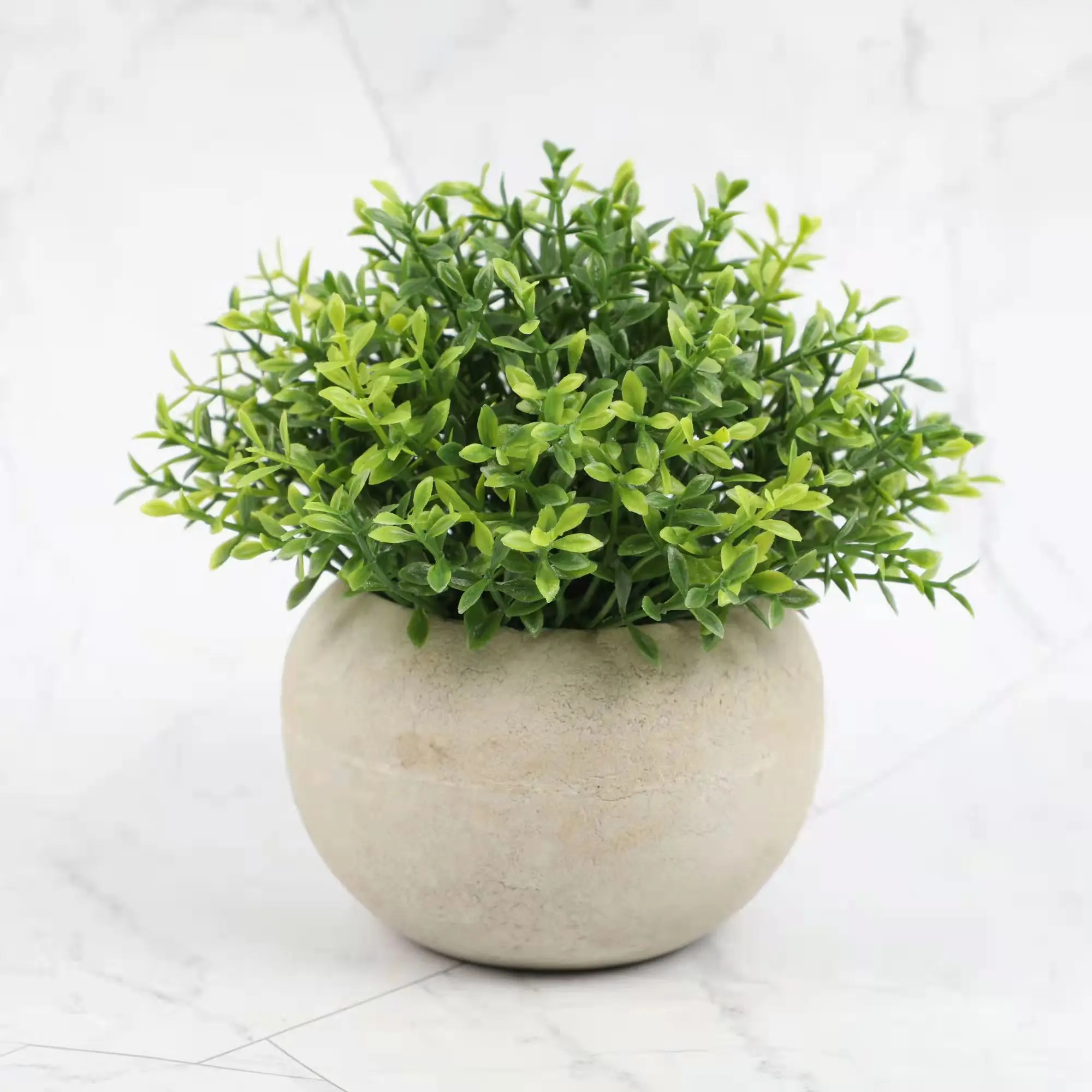 

Artificial Pampas Plastic Mini Plants Unique Flowers Fake Plant Fresh Green Grass Flower In Gray Pot for Home Décor