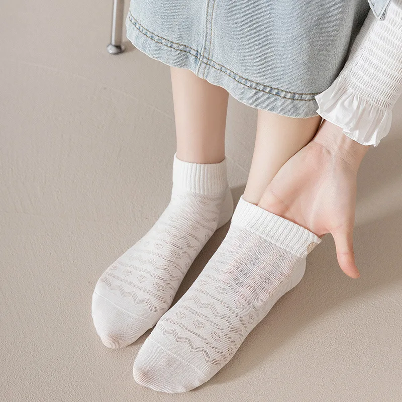Белые носки с вышивкой модные женские в Корейском стиле милые дизайнерские