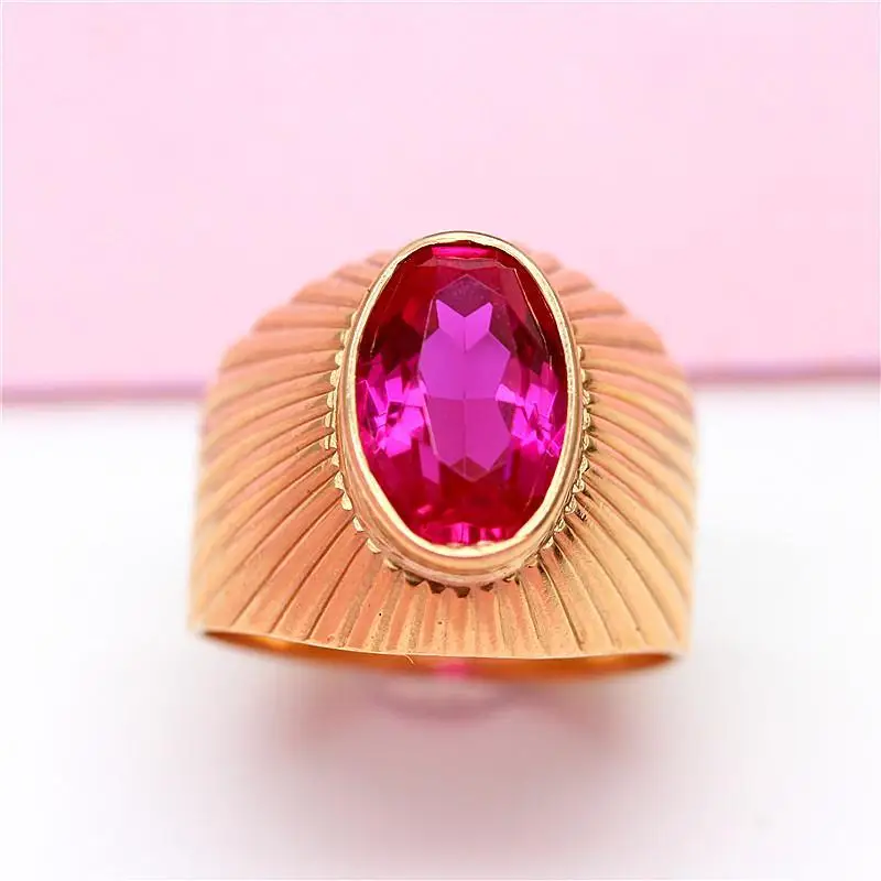 

Pure Russian Imported Craft Soviet Union Inlaid Redstone Ring Women's New Trend Atmosphere Ring
