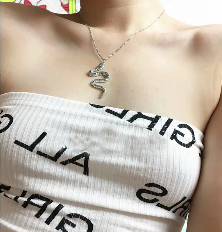 

Kpop Women Neck Chain Snake Choker Necklaces On The Neck Luminous Pendant Jewelry 2023 Chocker Collar For Girls Checker Goth
