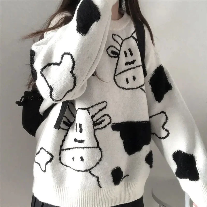 

Women's cartoon cow sweater, Korean style long sleeved loose sweater, outdoor casual wear, novelty in autumn and winter, 2021