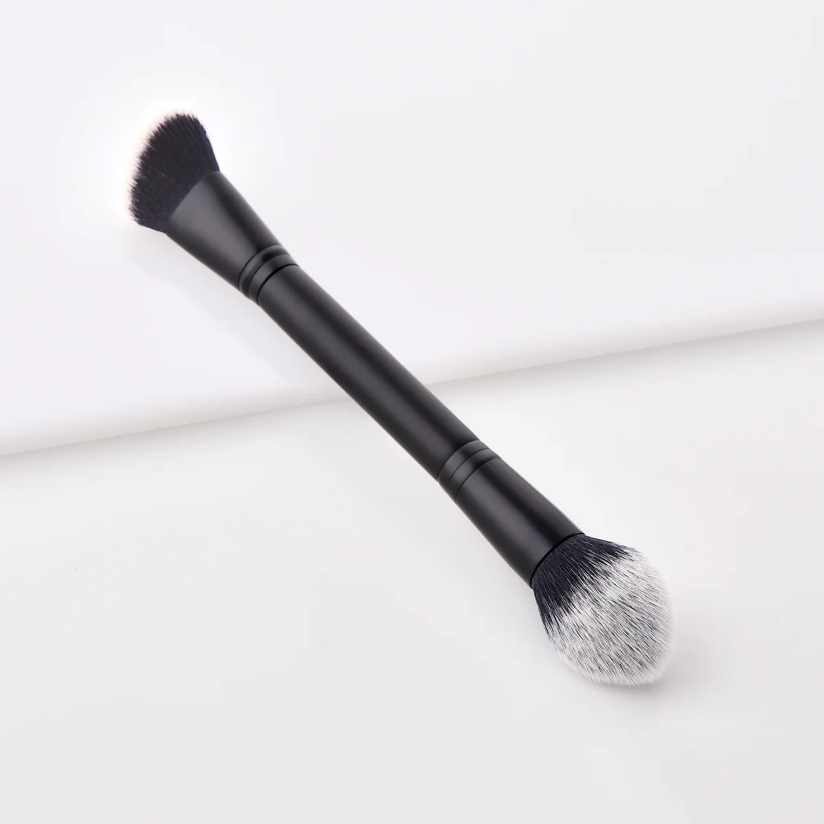 1Piece Reals Angled Double Ended Contour Brush Sculpting Brush Powder Blush Brush Makeup Brushes Cosmetic Tools Techniqueing