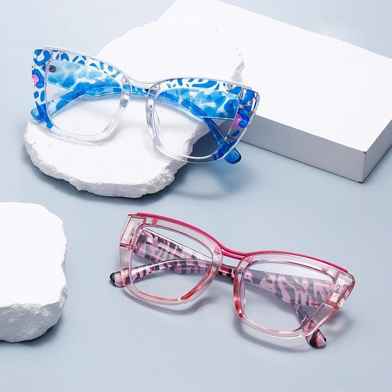 Rhaegal Original Design Women's Fashion Anti Blue Light Glasses New Stylish Cat Eye Blocker Transparent