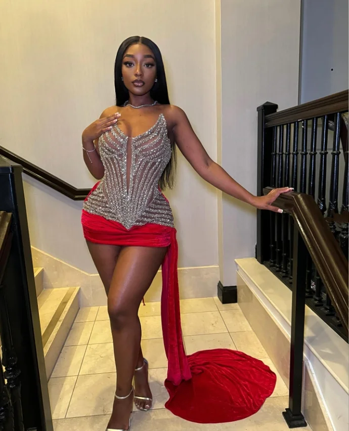 Женское Короткое платье со стразами блестящее Прозрачное с U-образным вырезом и