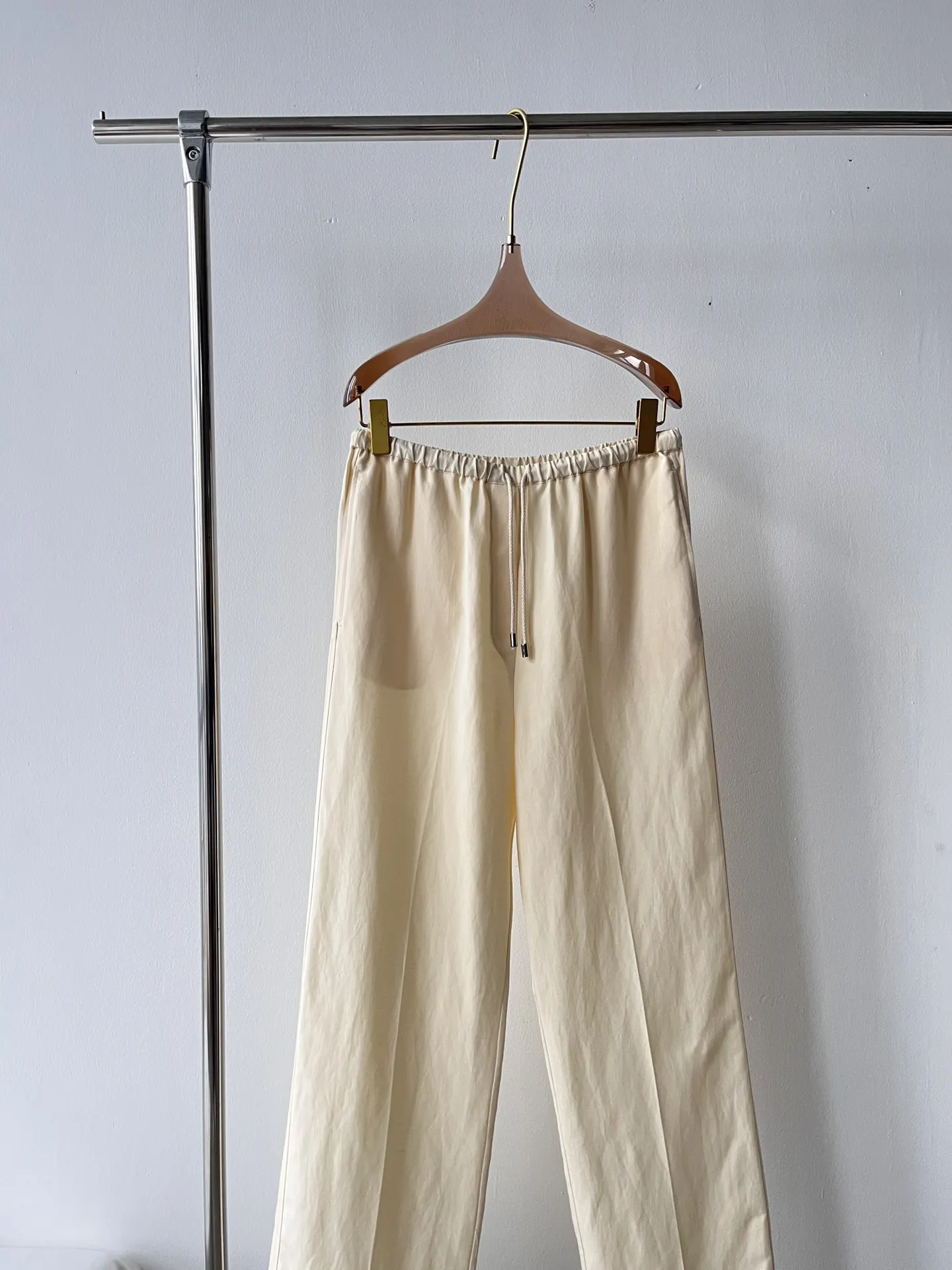 New linen casual pants minimalist style, can be put on at any to go out, no to wear, senior and fashionable