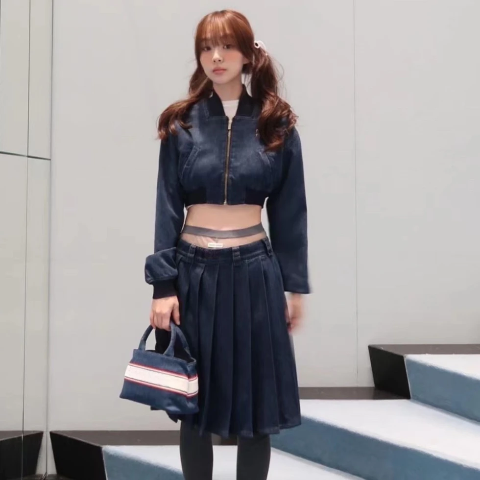 

154025 Fashion Classic Trendy Luxury Design Early Autumn New Letter Denim Set Jacket Coat Pleated Skirt Female M5