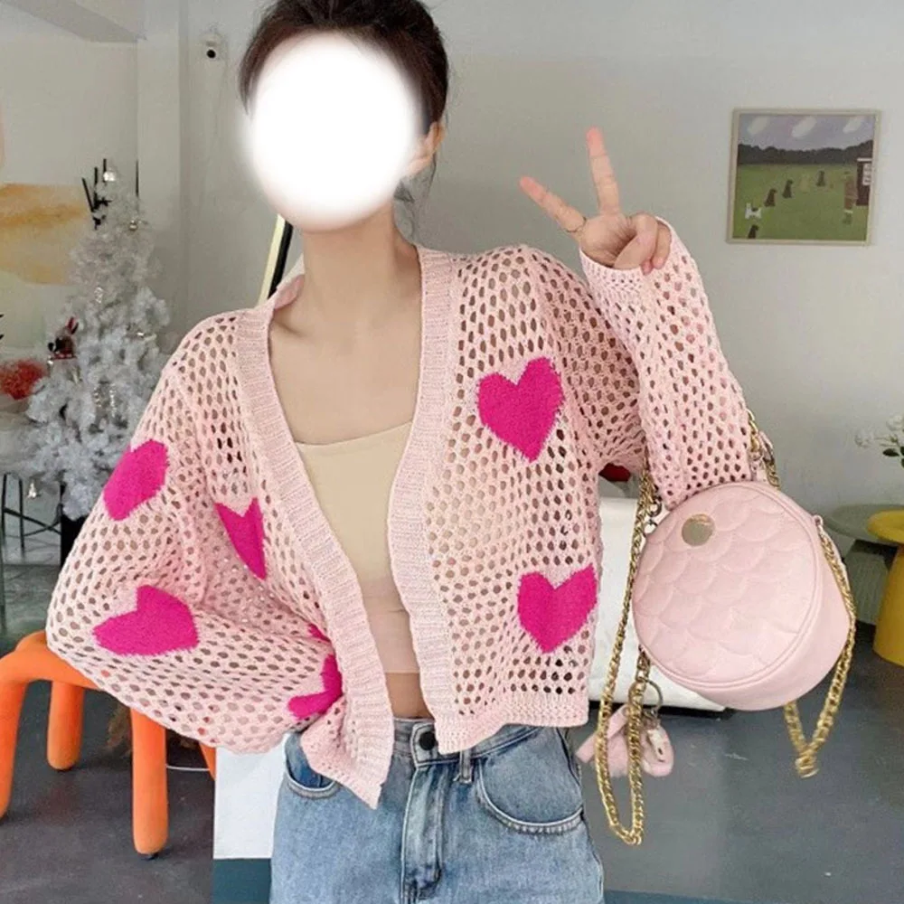 

Girls Sweet Heart-shaped Hollow Knitted Sweater Women's 2022 Autumn All-match Sunscreen Cardigan Fashion Short Sweaters Outwear