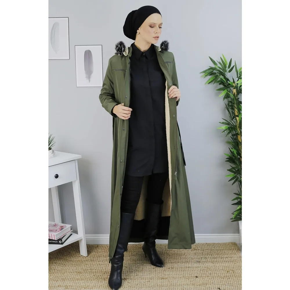 

Dorlie with Furs Inside Full Size Overcoats Size Coat/haki