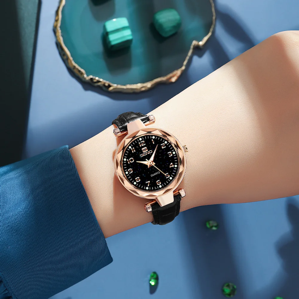 Hot Selling Starry Sky Watch Women's Fashion Trend Waterproof Belt Quartz Watch