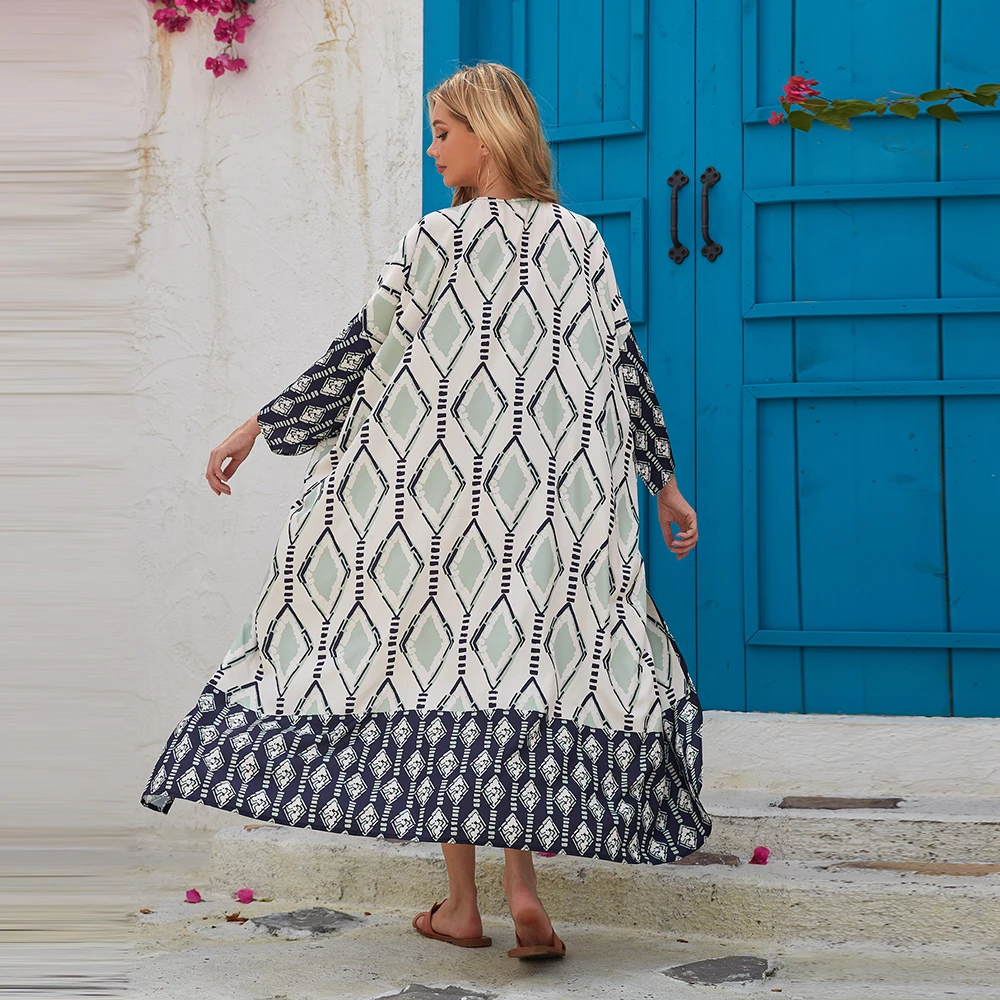 Женское кимоно в стиле бохо с геометрическим принтом и длинными рукавами пляжное
