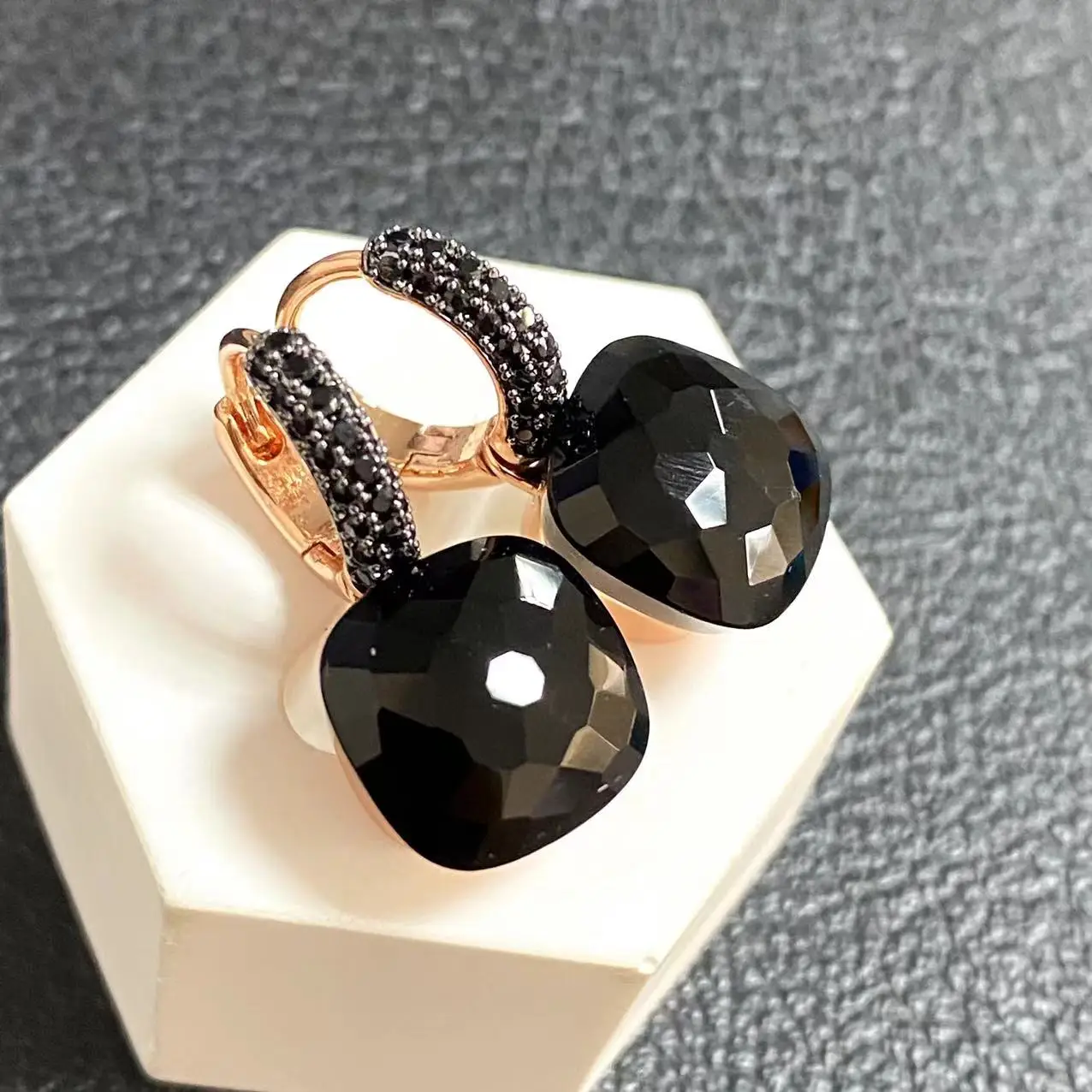 

11.6mm Pomellato Nudo Earrings Black Gun Plated For Women Black Zircon Drop Earrings Candy Square Crystal Earrings Gift