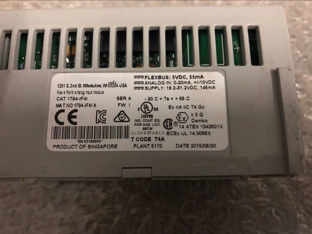 В наличии 1794-OE4 Flex I/O Модуль аналогового вывода в хорошем состоянии