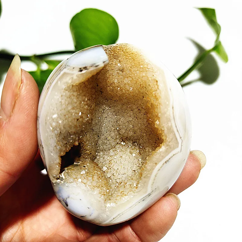 

Натуральные агатовые геодезы EBET